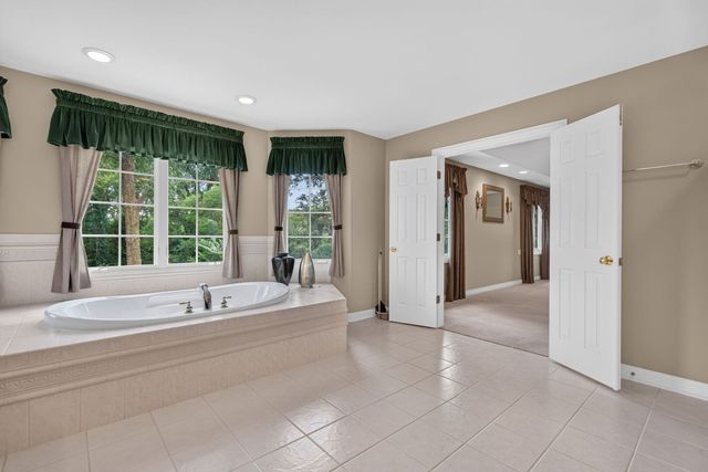 10897 Pioneer Trail, Frankfort, IL 60423