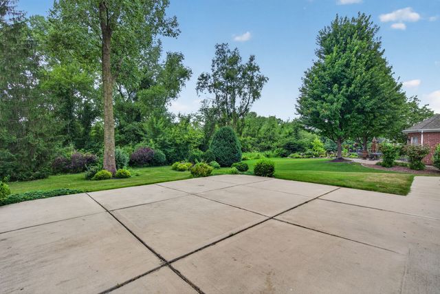 10897 Pioneer Trail, Frankfort, IL 60423