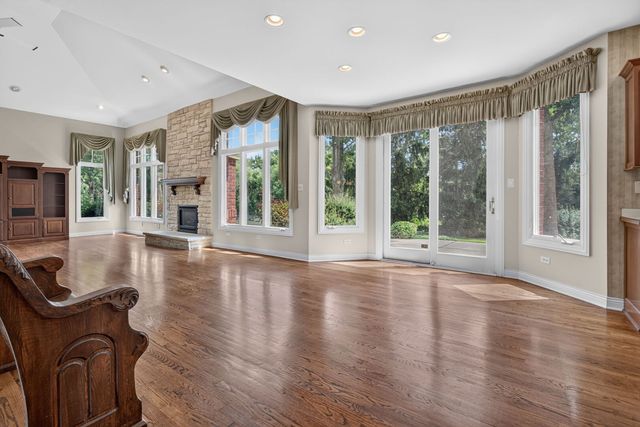 10897 Pioneer Trail, Frankfort, IL 60423