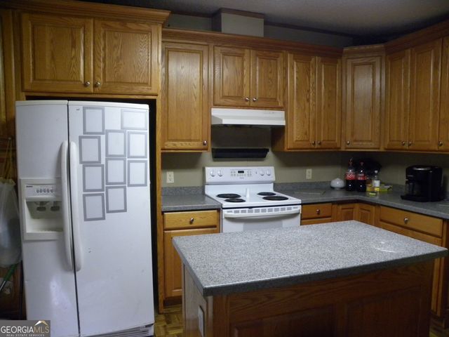 2627 Cole Road, Carnesville, GA 30521