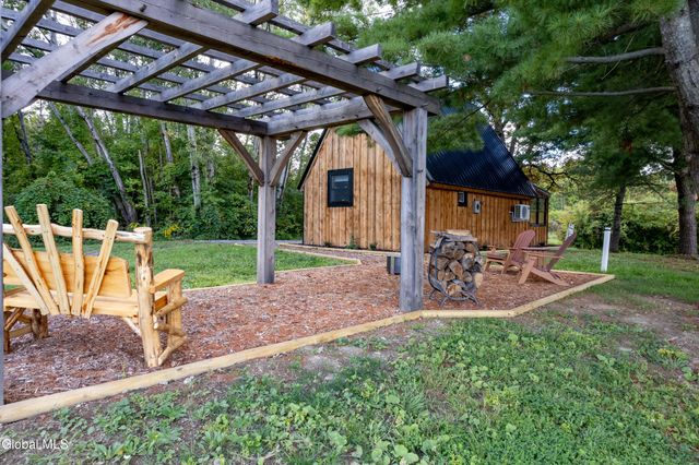 331 MacPhail Road, Canajoharie, NY 13317