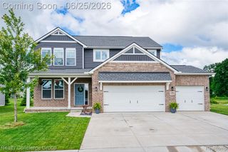 10066 Willow Oak Drive, Brighton, MI 48116