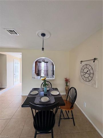 4514 SW 8th PL 11, Cape Coral, FL 33914