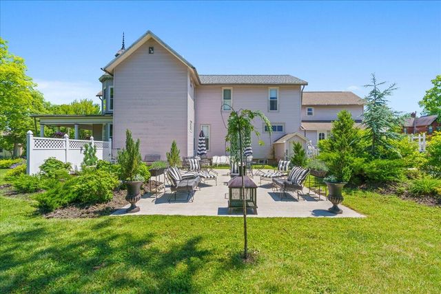 461 Fifth Street, Manistee, MI 49660