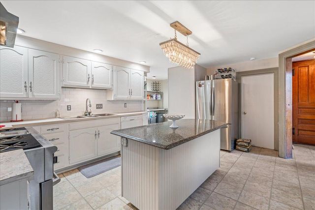 461 Fifth Street, Manistee, MI 49660