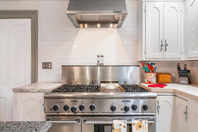 461 Fifth Street, Manistee, MI 49660