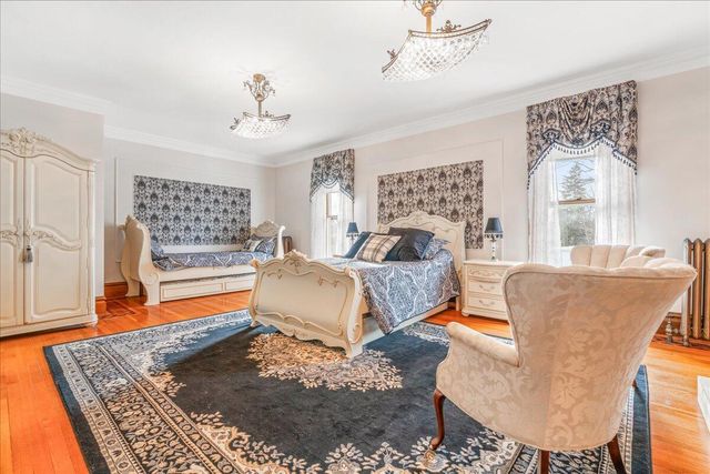 461 Fifth Street, Manistee, MI 49660