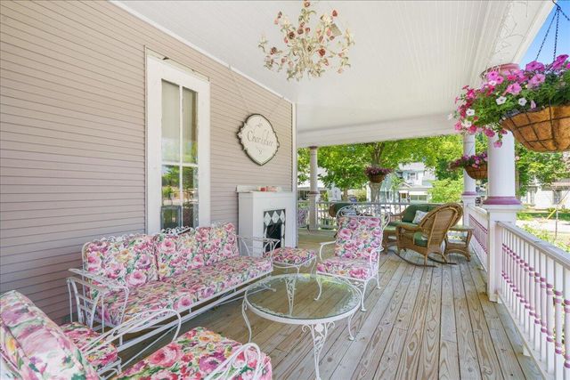 461 Fifth Street, Manistee, MI 49660