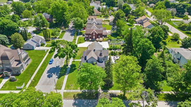 461 Fifth Street, Manistee, MI 49660