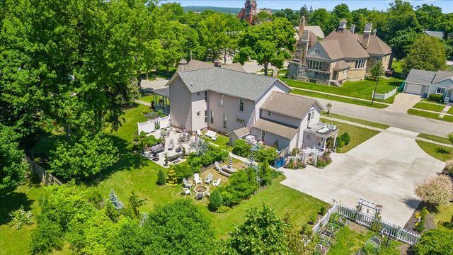 461 Fifth Street, Manistee, MI 49660