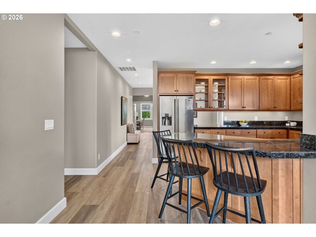 10258 Se BRISTOL Ct, Portland, OR 97086