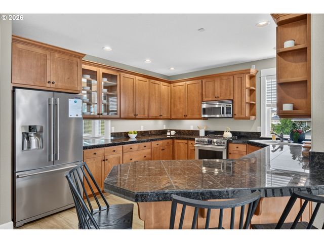 10258 Se BRISTOL Ct, Portland, OR 97086