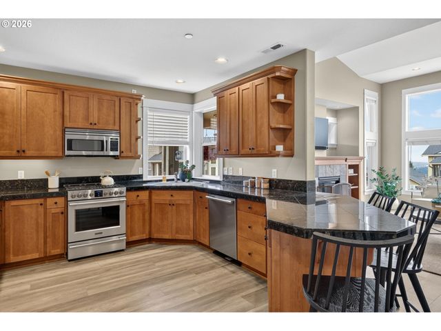 10258 Se BRISTOL Ct, Portland, OR 97086