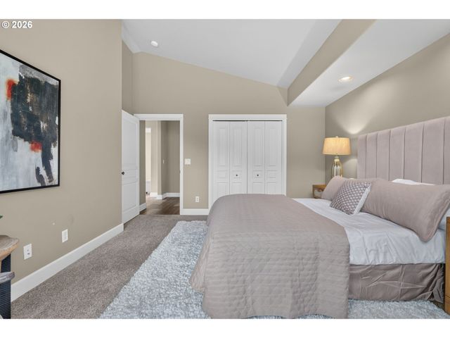 10258 Se BRISTOL Ct, Portland, OR 97086