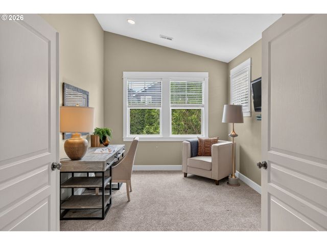 10258 Se BRISTOL Ct, Portland, OR 97086