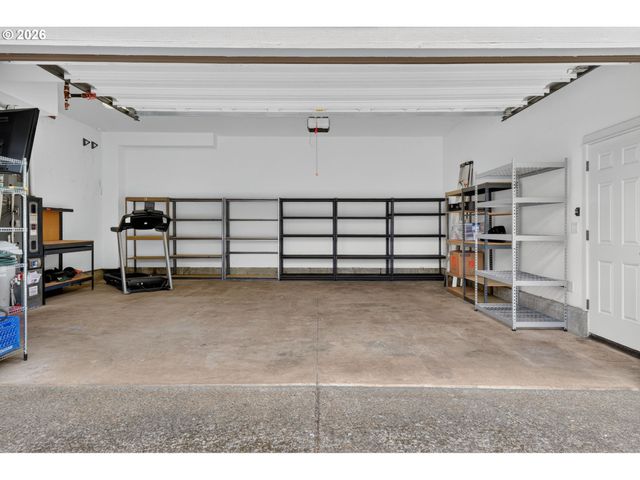 10258 Se BRISTOL Ct, Portland, OR 97086