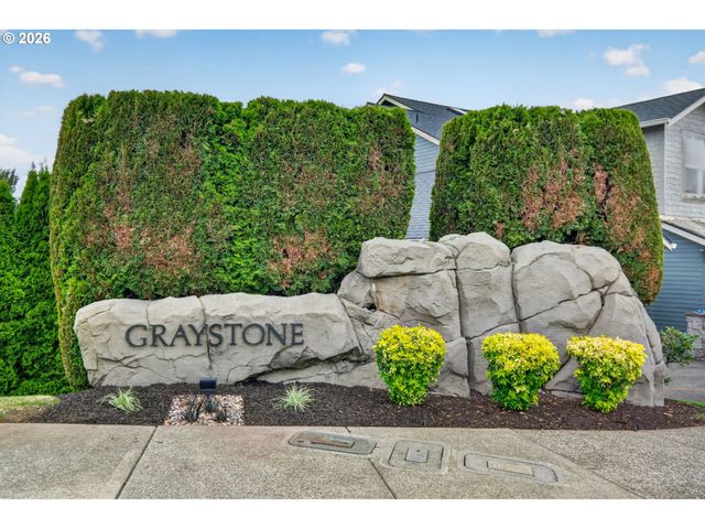 10258 Se BRISTOL Ct, Portland, OR 97086