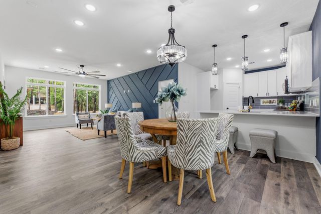 180 Kaanapali LN, Bastrop, TX 78602