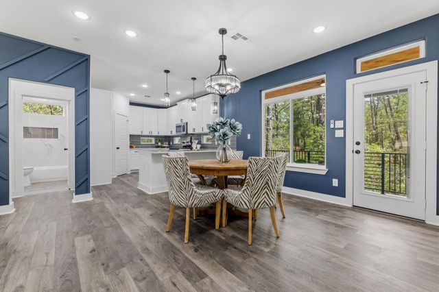 180 Kaanapali LN, Bastrop, TX 78602