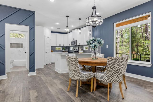 180 Kaanapali LN, Bastrop, TX 78602