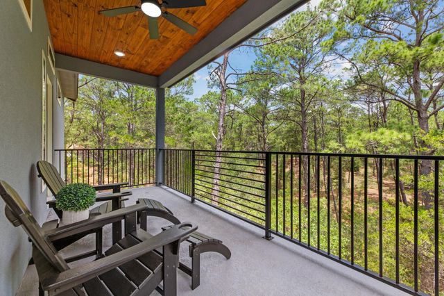 180 Kaanapali LN, Bastrop, TX 78602