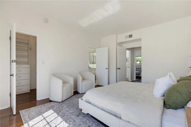 3647 Keystone Avenue 2, Los Angeles, CA 90034