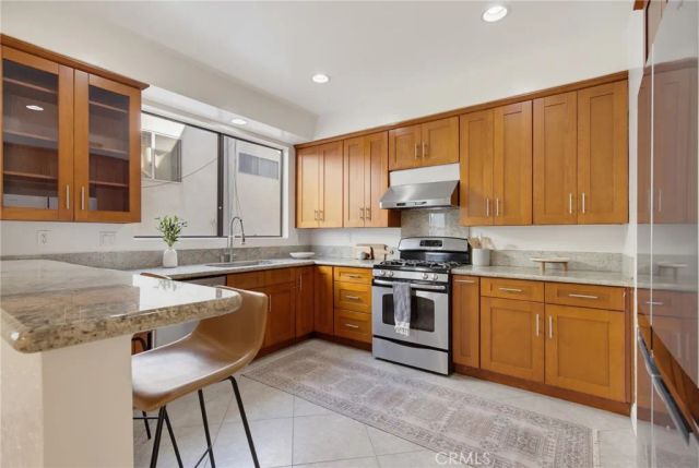 3647 Keystone Avenue 2, Los Angeles, CA 90034