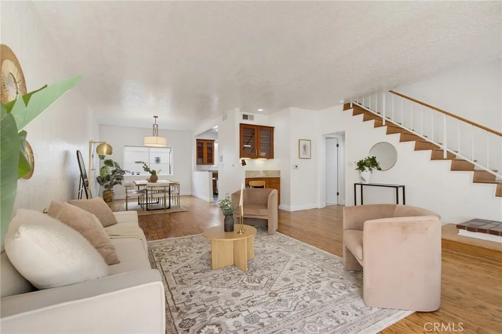 3647 Keystone Avenue 2, Los Angeles, CA 90034