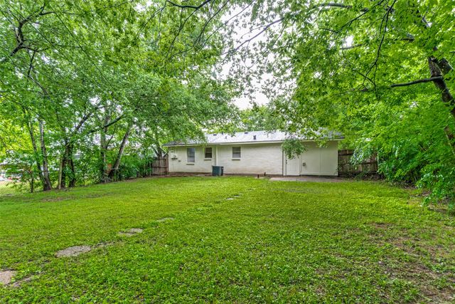 1209 Edgemont Drive, Mesquite, TX 75149