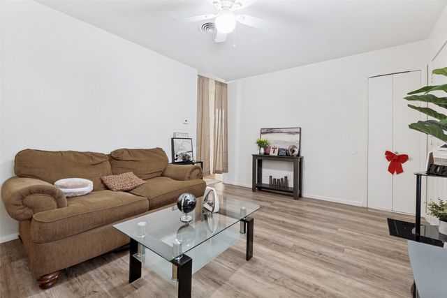 1209 Edgemont Drive, Mesquite, TX 75149