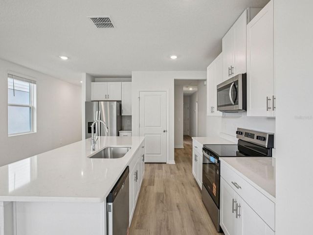 1439 BREKEY WAY, Zephyrhills, FL 33541