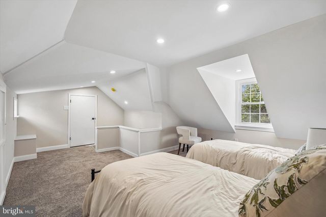 1409 EDGEVALE RD, Wynnewood, PA 19096