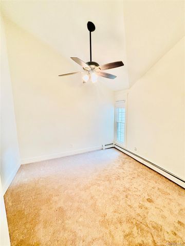 10 Westview Avenue D, White Plains, NY 10603