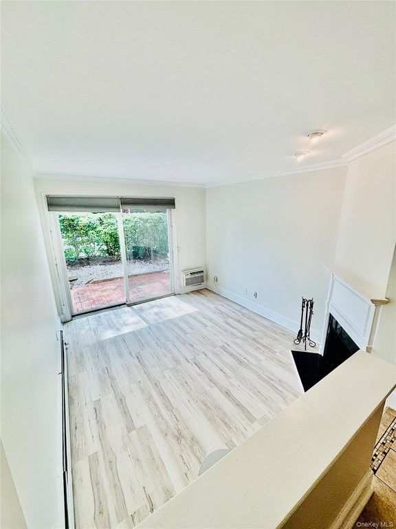 10 Westview Avenue D, White Plains, NY 10603 — photo 3