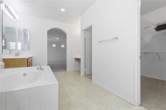 41726 Grand View Drive, Murrieta, CA 92562