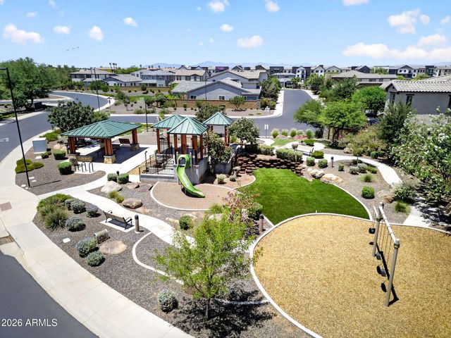 286 E DOGWOOD Drive, Chandler, AZ 85286