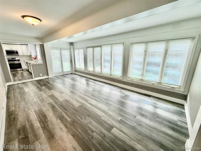 41901 WOODBROOK Drive, Canton Charter Township, MI 48188