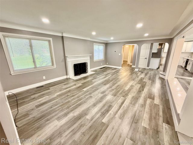 41901 WOODBROOK Drive, Canton Charter Township, MI 48188