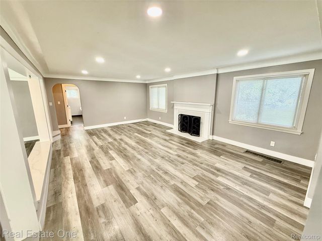 41901 WOODBROOK Drive, Canton Charter Township, MI 48188