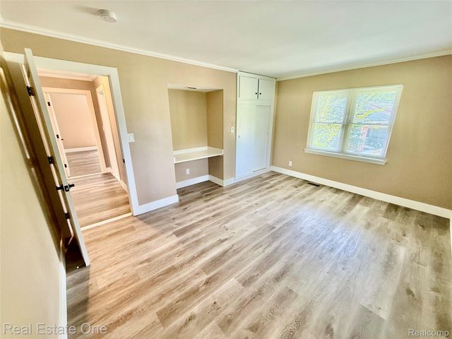 41901 WOODBROOK Drive, Canton Charter Township, MI 48188