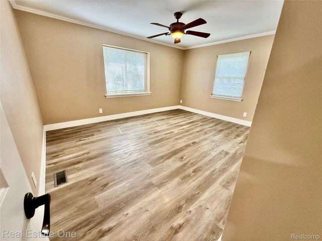 41901 WOODBROOK Drive, Canton Charter Township, MI 48188