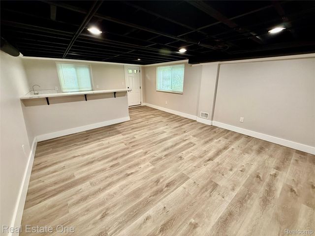 41901 WOODBROOK Drive, Canton Charter Township, MI 48188