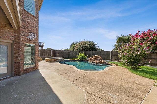 9120 Nob Hill Drive, North Richland Hills, TX 76182