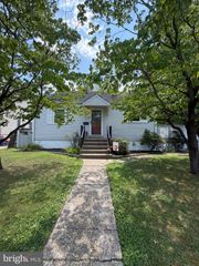 71 WARREN AVE, Bellmawr, NJ 08031