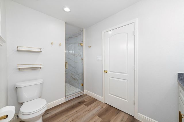 5922 Hummingbird Street, Houston, TX 77096