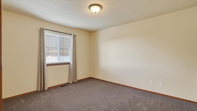 116 N Helstrom Dr, Deer Park, WA 99006