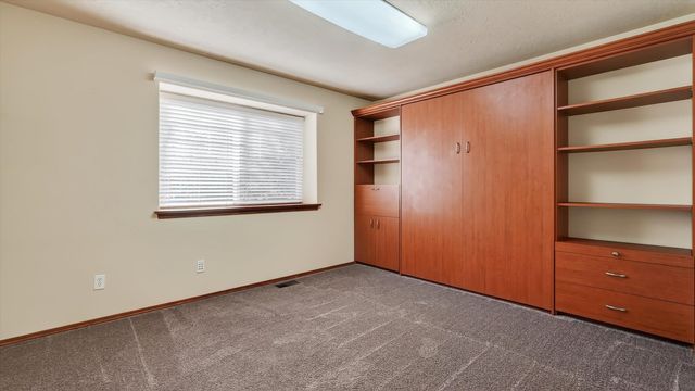 116 N Helstrom Dr, Deer Park, WA 99006