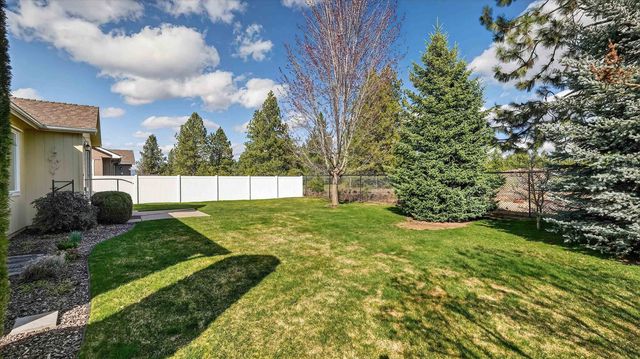 116 N Helstrom Dr, Deer Park, WA 99006