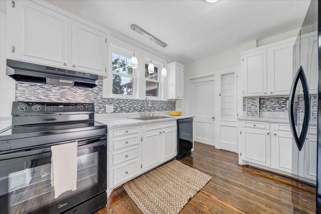 2009 Holley RD, Roanoke, VA 24012