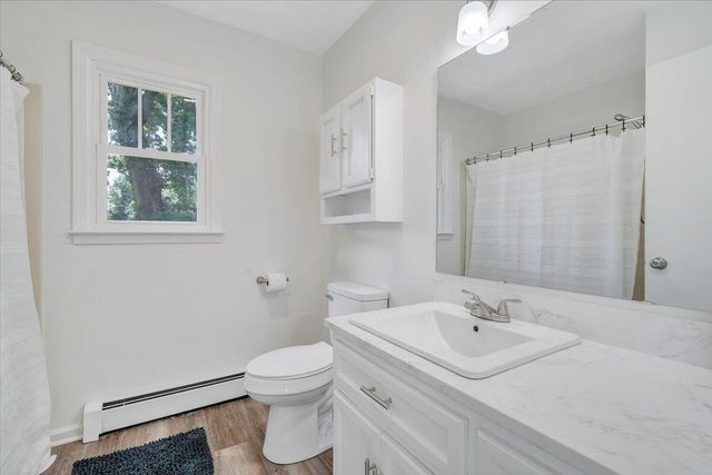 2009 Holley RD, Roanoke, VA 24012